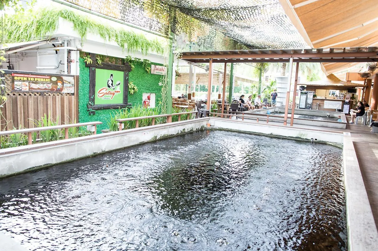 Resort Aranda Country Club Hotel Singapore