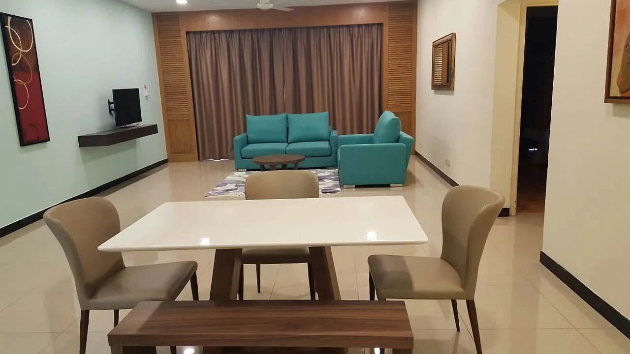 Aranda Country Club Hotel Singapore Resort